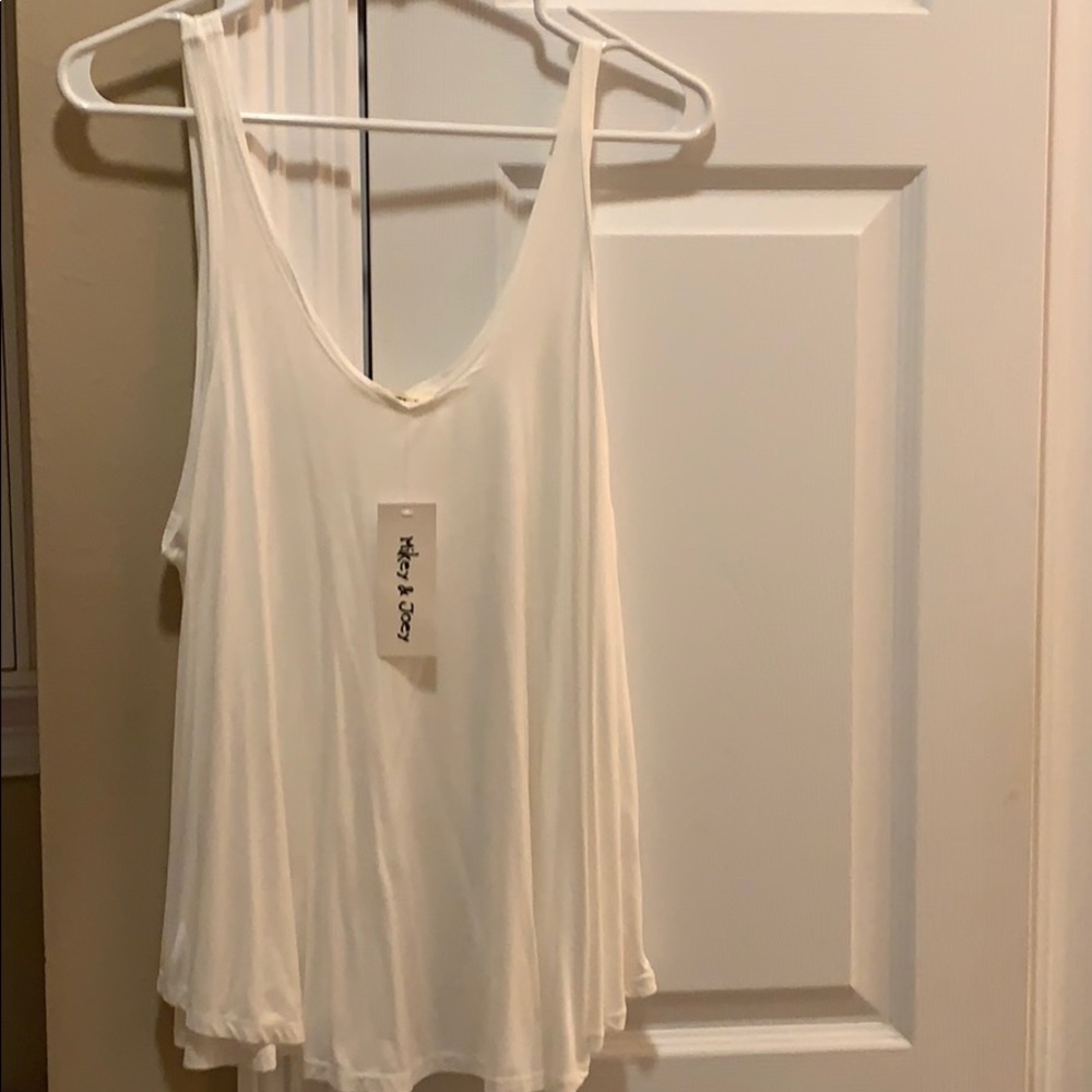 Tank - Picture 2 of 2